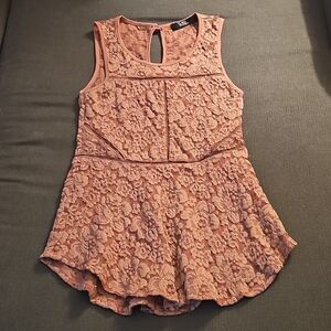 BKE Boutique Lace Top in Soft Peach